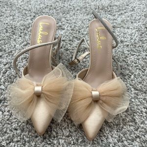 Lulu’s Mesh Bow Heel